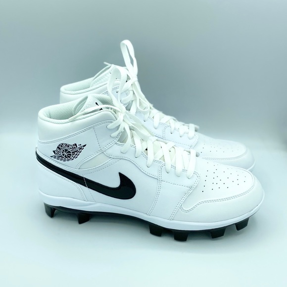 jordan mcs baseball cleats